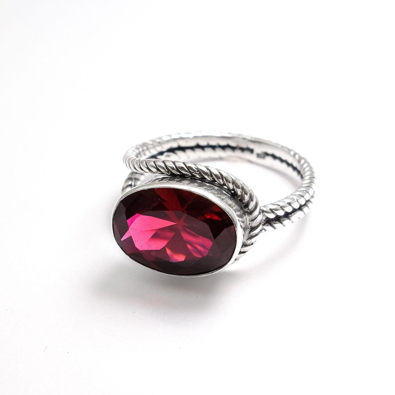 Grande bague rubis, rubis artificiel, bague corde, bague de créateur rouge, bague rubis tendance, bague yeux rouges, bague rubis vintage, bague en argent sterling image 3