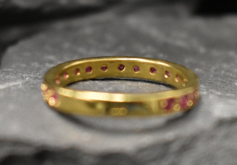 Anillo de oro con rubí, anillo de rubí, rubí natural, anillo de eternidad completo, anillo de eternidad de oro, anillo vintage de oro, alianza de rubí auténtico, alianza de rubí, anillo de plata imagen 10