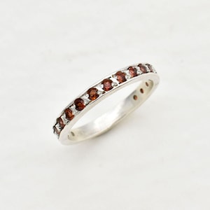 Granat Ring, Eternity Band, Natur Granat, Januar Ring, Eternity Ring, Granat Band, Januar Geburtsstein, Vintage Ring, Vintage Silber Band