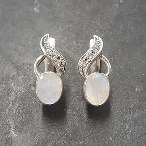 Moonstone Earrings, Natural Rainbow Moonstone, White Drop Earrings, Bridal Earrings, June Gift, Classy White Earrings, Solid Silver