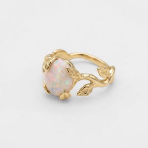Anello con opale australiano naturale, anello a vite con opale di fuoco, anello ispirato alla natura e pietra portafortuna di ottobre.