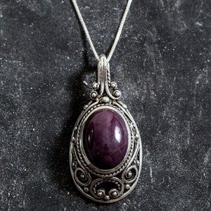 Colgante victoriano, colgante de rubí, colgante de rubí natural, colgante artístico, colgante de julio, colgante rojo, colgantes vintage, colgante de plata, colgante de rubí imagen 10