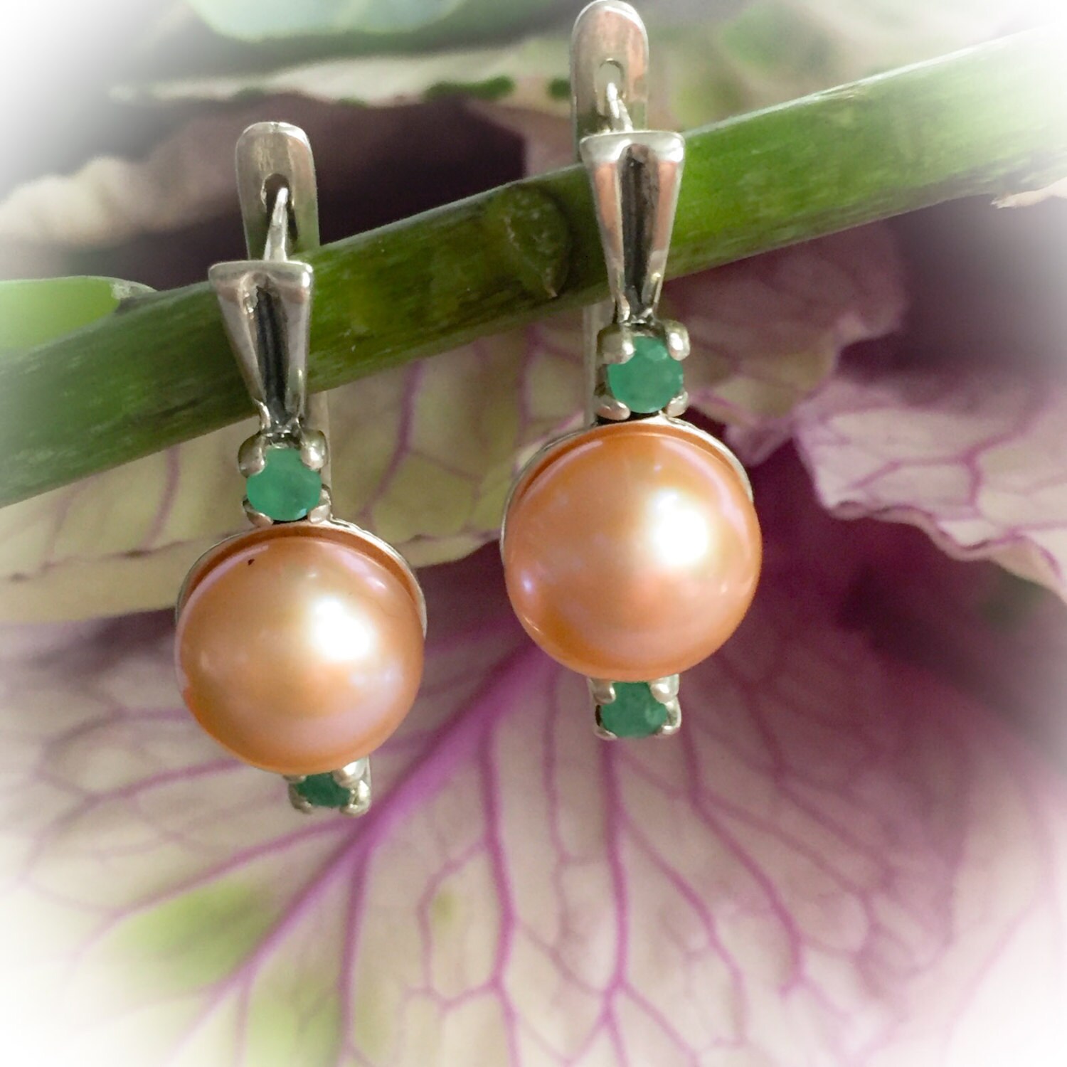 Natural Pearl Earring