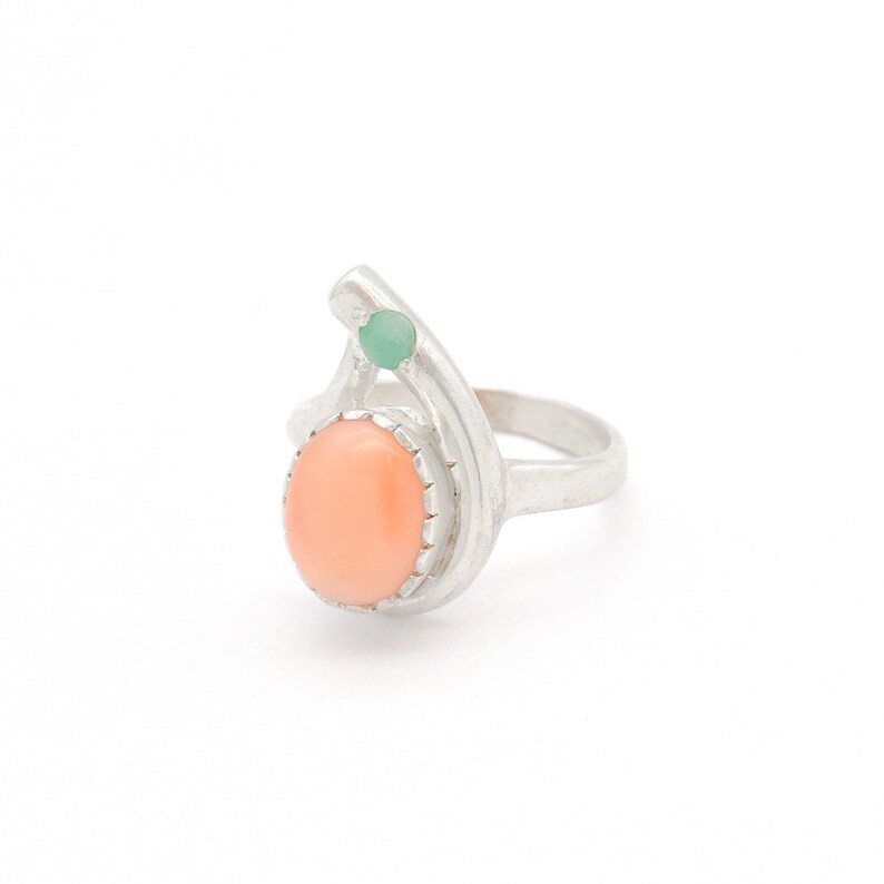 Pink Coral, Coral Ring, Natural Coral, Emerald Ring, Natural Emerald, Natural Stone, Vintage Coral Ring, Solid Silver Ring, Vintage Rings image 3