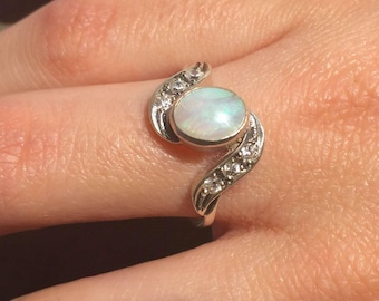 Opal Ring, Natural Opal Ring, Australian Opal, Natural Opal, Vintage Opal, Vintage Rings, Antique Opal, Solid Silver Ring, Antique Rings