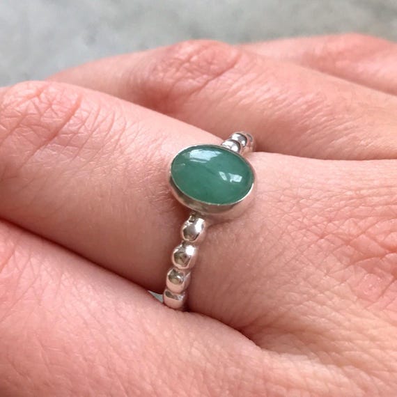 Green Emerald Ring, Natural Emerald Ring, May Birthstone, Vintage Ring, Green Solitaire Ring, Bubble Band, Oval Ring, Sterling Silver Ring