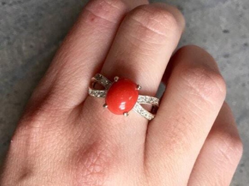 Anello in corallo, anello in corallo naturale, pietra portafortuna di marzo, anello in corallo rosso, corallo naturale, anello vintage in argento, corallo autentico, anello di fidanzamento in corallo immagine 2