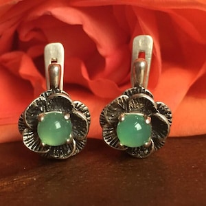 Blumen Ohrringe, Chrysopras Ohrringe, Chrysopras, Solid Silber Ohrringe, Blumen Ohrstecker, Ohrringe Grünstein, Vintage Ohrringe