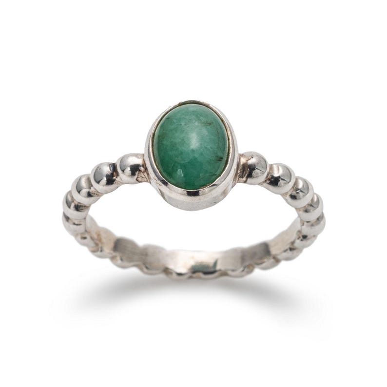 Groene smaragd ring, natuurlijke smaragd ring, geboortesteen mei, vintage ring, groene solitaire ring, bubble band, ovale ring, sterlingzilveren ring afbeelding 7