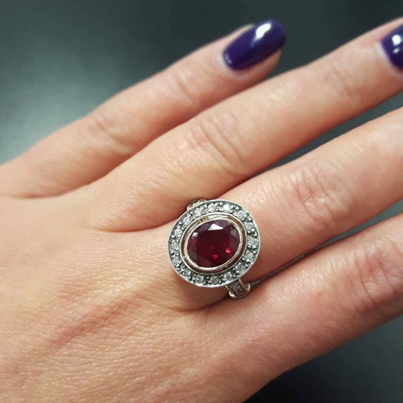 Anillo rojo vintage, anillo de rubí, rubí creado, anillo de rubí rojo, anillo rojo, anillo de rubí antiguo, anillo vintage, anillo de plata 925, anillo de diamante rojo, rubí imagen 3