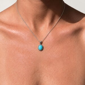 Colgante de turquesa, turquesa natural, colgante de diciembre, colgante victoriano, colgante vintage, La Bella Durmiente, colgante azul, colgante de plata imagen 2