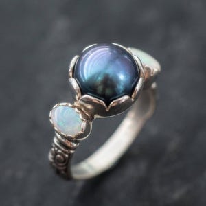 Pearl Ring, Natural Pearl Ring, Opal Ring, Natural Opal, June Birthstone, October Birthstone, Vintage Pearl Ring, Black Pearl Ring, Pearl