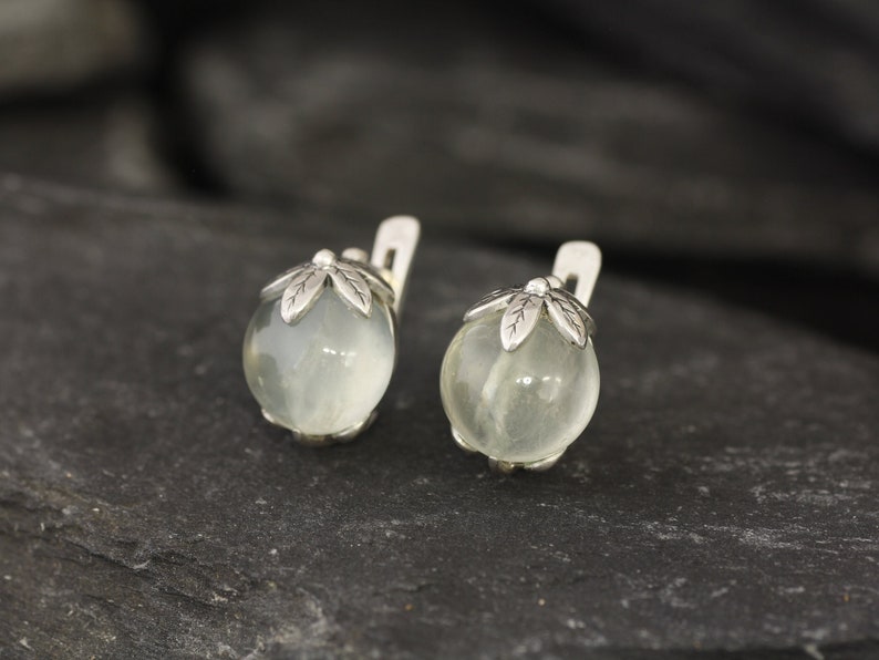 Prehnite Earrings, Natural Prehnite, May Birthstone, Green Leaf Earrings, Flower Earrings, Art Nouveau Earrings, Silver Earrings, May Studs image 3