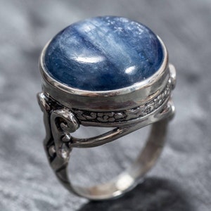 Kyanite Ring, Blue Kyanite, Natural Kyanite, Blue Kyanite Ring, Large Stone Ring, African Kyanite, Vintage Ring, Solid Silver Ring, Kyanite image 10
