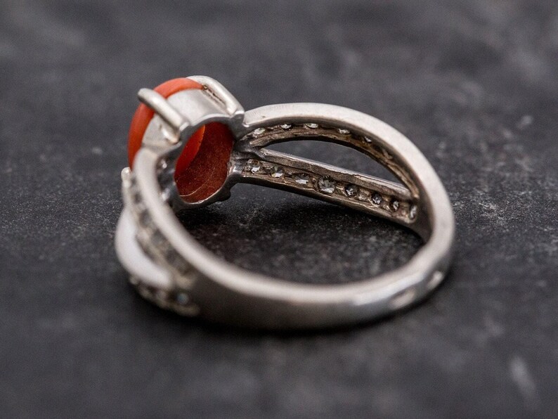 Anello in corallo, anello in corallo naturale, pietra portafortuna di marzo, anello in corallo rosso, corallo naturale, anello vintage in argento, corallo autentico, anello di fidanzamento in corallo immagine 10