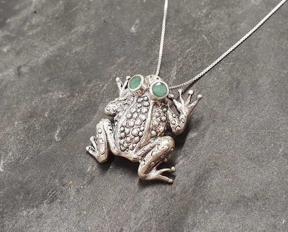 Emerald on sale frog necklace