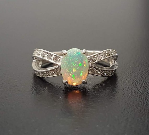 Resultado de imagen para natural ópal rings