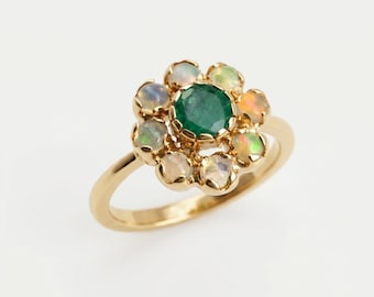Gouden opaalring, opaalring, natuurlijke opaal, geboortesteen oktober, gouden bloemenring, gouden vintage ring, bloemenring, ring smaragd, 925 zilveren ring