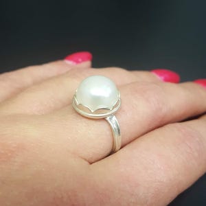 Vintage Pearl Ring, Real Pearl Ring, White Pearl Ring, June Birthstone Ring, Pearl Statement Ring, Pearl Solitaire Ring, Adina Stone image 2