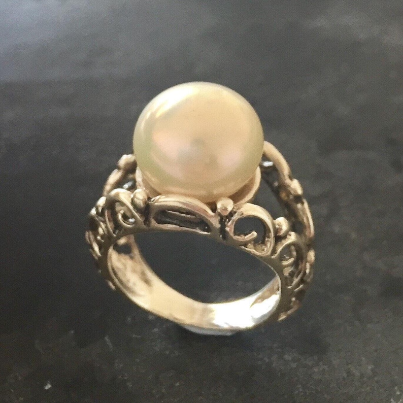 Anillo de perla blanca, anillo de perla natural, piedra natal de junio, anillo de perla vintage, anillo de estilo vintage, anillo de junio, perla blanca, anillo de plata maciza imagen 3