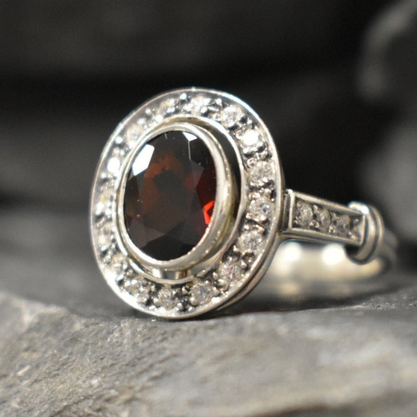 Roter Vintage Ring, Granat Ring, natürlicher Granat, Januar Birthstone, Roter Ring, Antiker Ring, Vintage Ring, 925 Silberring, Roter Diamant Ring