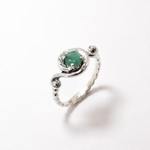 Green Emerald Ring, Emerald Ring, Natural Emerald, May Birthstone, Dainty Vintage Ring, Solitaire Ring, May Ring, Solid Silver Ring, Emerald