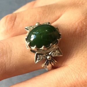 Jade Ring, Natural Jade, August Birthstone, Ribbon Ring, Green Jade Ring, Genuine Jade, Vintage Rings, Jade, Antique Jade, Solid Silver Ring
