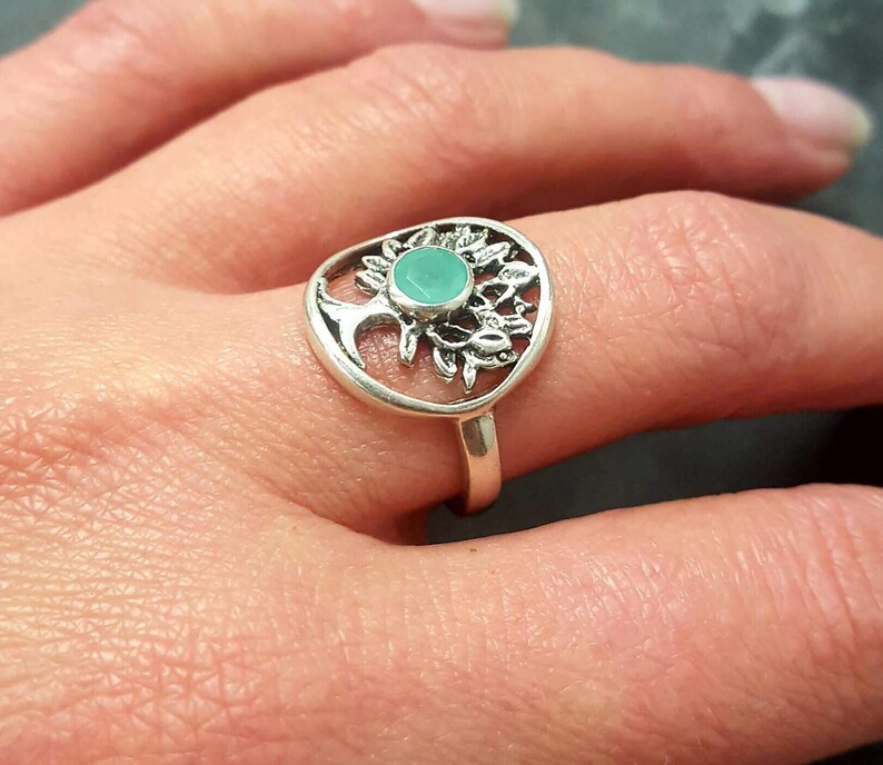 Green Emerald Ring, Natural Emerald Ring, May Birthstone, Silver Tree Ring, Vintage Tree Ring, Tree Of Life Ring, May Ring, 925 Silver Ring image 3