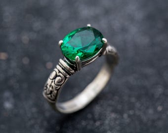 Emerald Ring, Vintage Emerald Ring, Emerald Green Ring, Created Emerald, Vintage Rings, Vintage Silver Ring, Horizontal Ring, Horizontal Gem