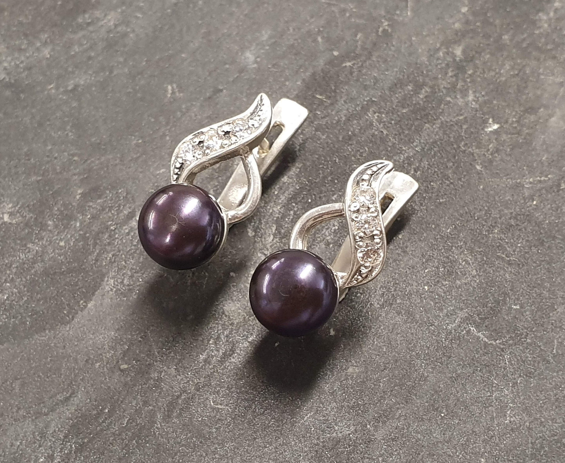Long Shine Earrings in Black/Peach main image 1