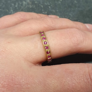 Anillo de oro con rubí, anillo de rubí, rubí natural, anillo de eternidad completo, anillo de eternidad de oro, anillo vintage de oro, alianza de rubí auténtico, alianza de rubí, anillo de plata imagen 7