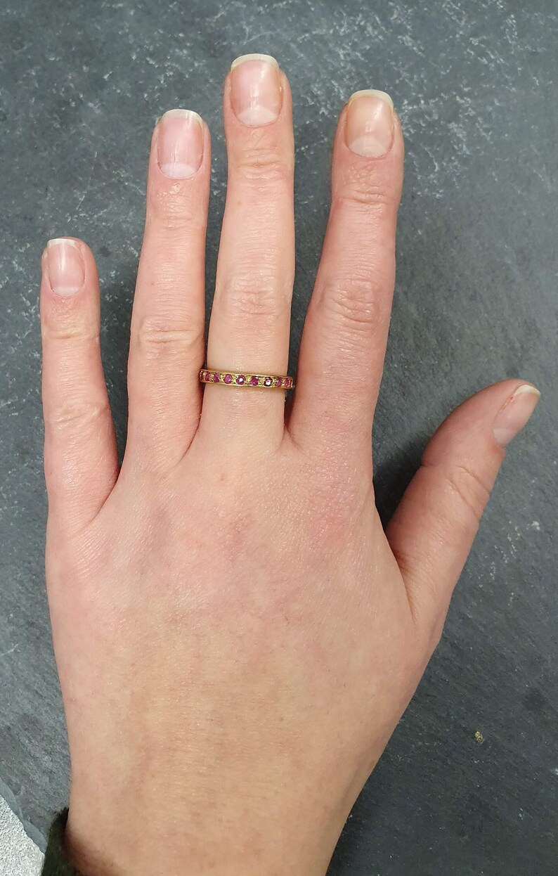 Anillo de oro con rubí, anillo de rubí, rubí natural, anillo de eternidad completo, anillo de eternidad de oro, anillo vintage de oro, alianza de rubí auténtico, alianza de rubí, anillo de plata imagen 2