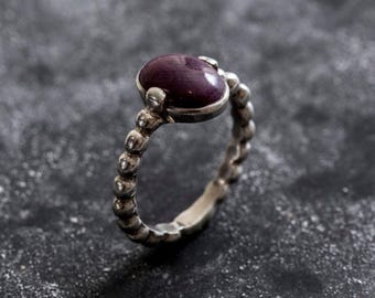 Anello con rubino, anello con pietra portafortuna di luglio, rubino naturale, rubino grande, rubino massiccio, anelli vintage, rubino vero, anello in argento massiccio, anello con rubino rosso, rubino