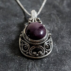 Colgante victoriano, colgante de rubí, colgante de rubí natural, colgante artístico, colgante de julio, colgante rojo, colgantes vintage, colgante de plata, colgante de rubí imagen 8