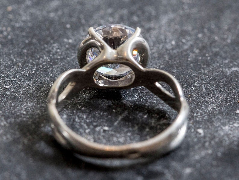 Engagement Ring, 2 carat Diamond, Lab-grown diamond c.z. Ring, Bridal diamond Ring, Sparkly Ring, Promise Ring, Solid Silver Ring, 4 Carat imagem 10