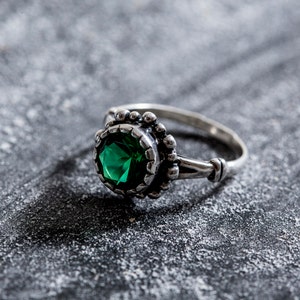 Emerald Ring, Antique Ring, Vintage Ring, Solid Silver Ring, Pure Silver, Created Emerald, Antique Emerald Ring, Antique Rings, Green Ring image 6