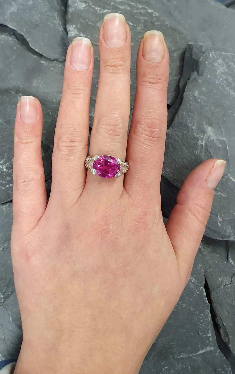 Pink Engagement Ring, Alexandrite Ring, June Birthstone Ring, Split Shank Ring, Pink Oval Ring, Pink Vintage Ring, Oval Alexandrite Ring