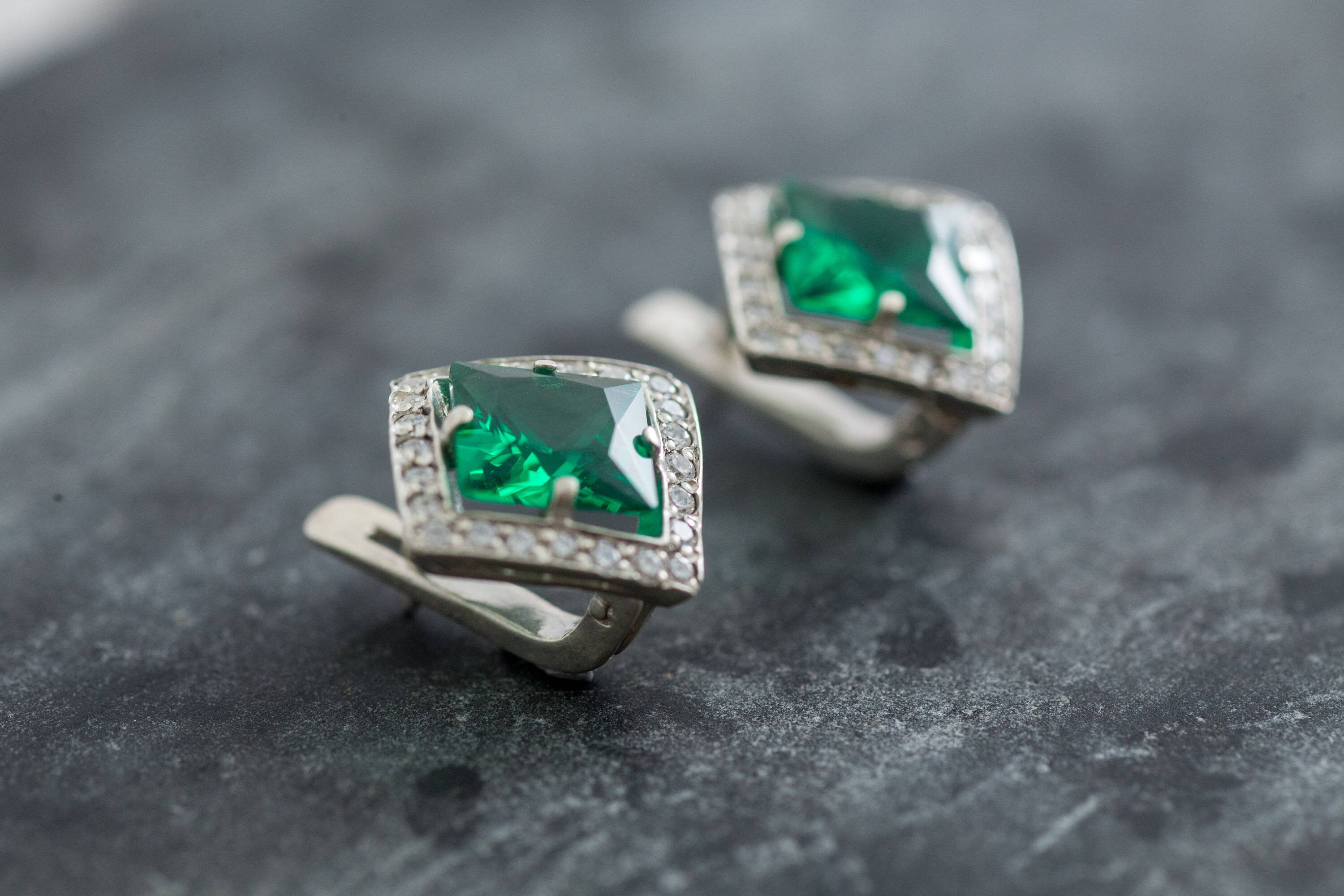 【VINTAGE HOLLYWOOD】Silver Bezel Emerald Cut Earrings Emerald Cut Bezel Set Studs – Norman Silverman