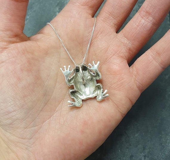 Emerald on sale frog necklace