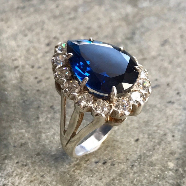 Königlicher Ring, erstellt Sapphire, viktorianischen Ring, Blauer Saphir Ring, Prinzessin Ring, Teardrop Ring, Birnenform Ring, Solid Silber Ring, Saphir