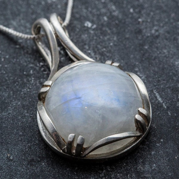 Round Moonstone Pendant, Rainbow Moonstone, Large Moonstone, June Birthstones, June Pendant, Vintage Pendants, Moonstone, Silver Pendant