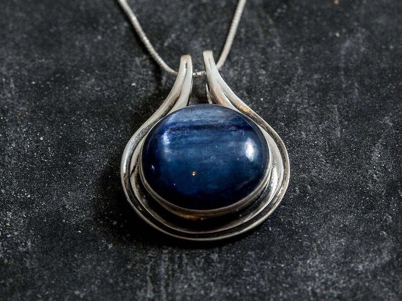 Kyanite Pendant, Natural Kyanite, Blue Kyanite Pendant, Round Pendant, African Kyanite, Large Stone Pendant, Solid Silver Pendant, Kyanite image 8