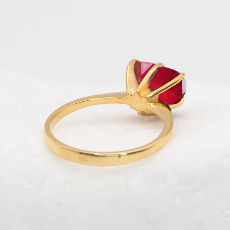Anillo de corazón de rubí, anillo de rubí creado, regalo de San Valentín, anillo de rubí dorado, anillo de corazón rojo, anillo de amor, anillo de piedra natal de julio, piedra Adina imagen 7