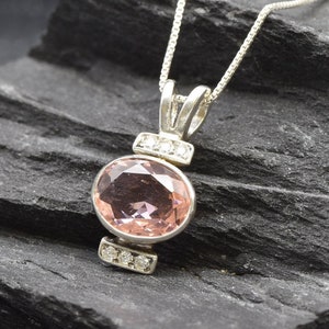 Morganiethanger, gemaakt morganiet, roze ovale ketting, antieke hanger, valentijnscadeau voor haar, cadeau voor vrouw, roze hanger, massief zilver