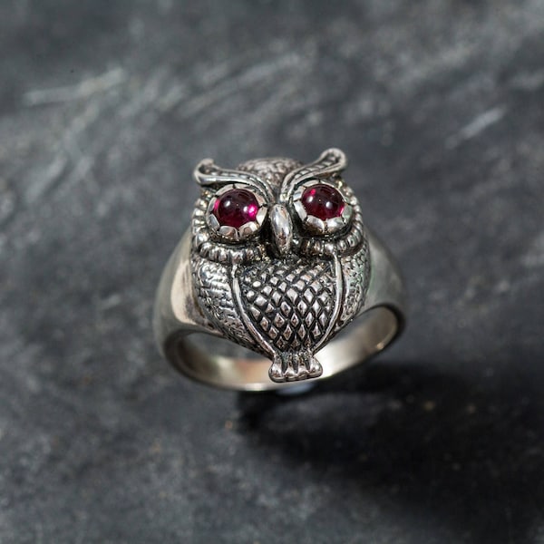 Owl Ring, Silver Owl Ring, Garnet Ring, Artistic Ring, Garnet Eyes, Natural Garnet, January Birthstone, Solid Silver Ring, Wisdom Ring, Owl