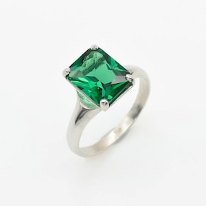 Silver Emerald Ring, Square Emerald Ring, Christmas Gift For Her, Vertical Emerald Ring, May Birthstone, Green Gemstone Ring, Adina Stone