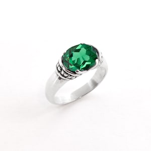 Emerald Ring, Antique Ring, Vintage Ring, Antique Emerald Ring, Antique Rings, Sterling Silver Ring, Green Vintage Ring, Created Emerald