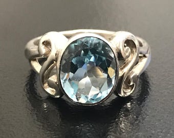 Blue Topaz Ring, Natural Blue Topaz, Topaz Ring, Unique Ring, December Birthstone, Solid Silver Ring,Blue Ring, December Ring, Blue Topaz