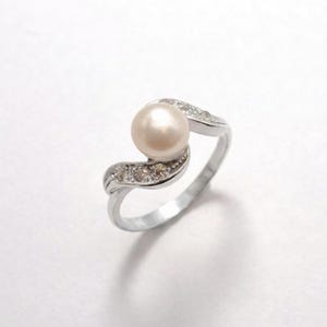 Vintage-Perlenring, Weißer Perlenring, Naturperlenring, Weiße Perle, Vintage-Ringe, Geburtssteinring für Juni, Juni-Ring, Ring aus massivem Silber