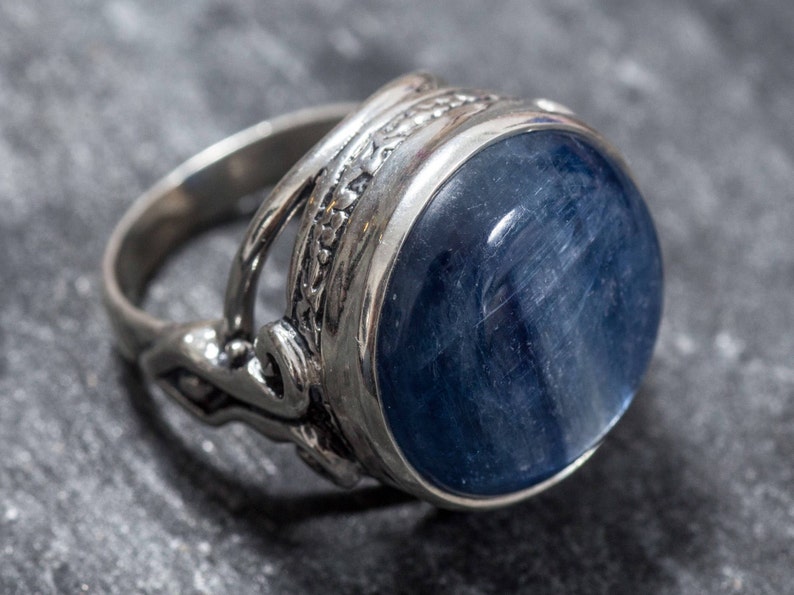 Kyanite Ring, Blue Kyanite, Natural Kyanite, Blue Kyanite Ring, Large Stone Ring, African Kyanite, Vintage Ring, Solid Silver Ring, Kyanite image 7